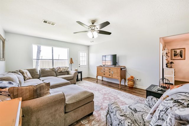 17710 Gimbals Way, Crosby, TX 77532