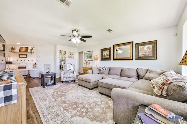 17710 Gimbals Way, Crosby, TX 77532