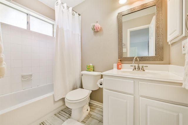 17710 Gimbals Way, Crosby, TX 77532