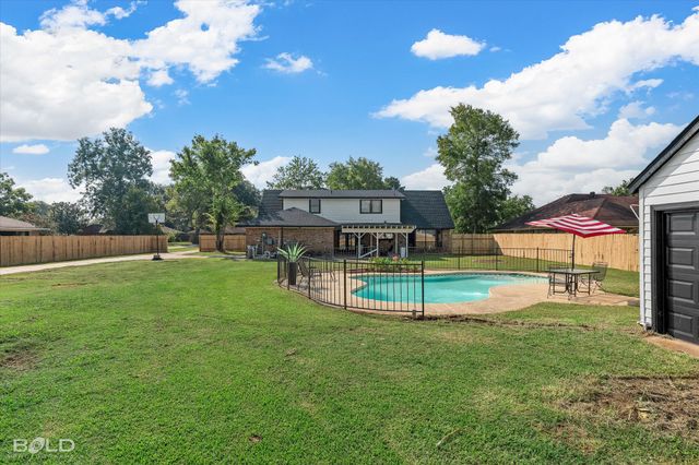 5505 Hickory Ridge Drive, Bossier City, LA 71111