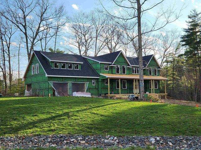 10 Stillwater Drive, Greenland, NH 03840