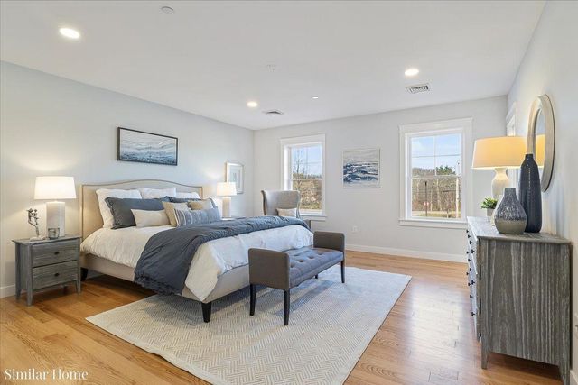 10 Stillwater Drive, Greenland, NH 03840