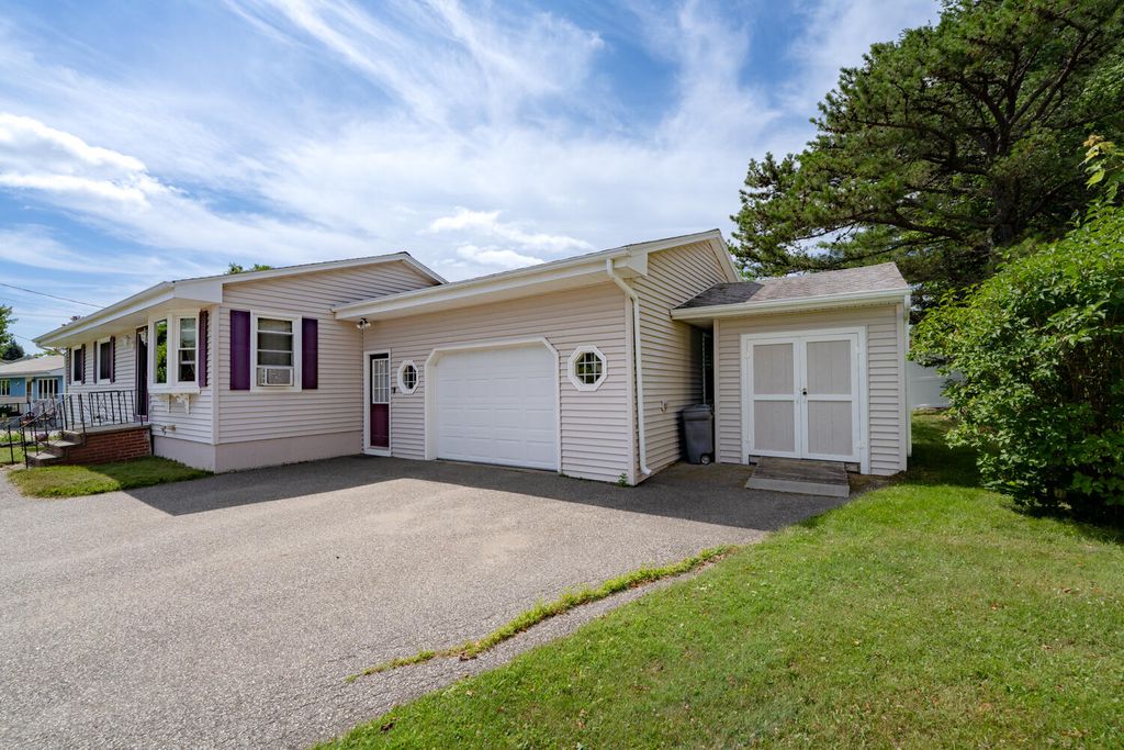 17 Heathwood Lane, Lewiston, ME 04240 — photo 3