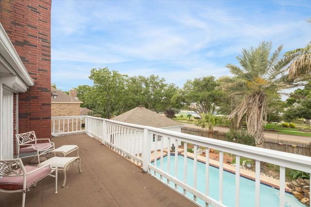 2326 Pin Hook Court, Seabrook, TX 77586