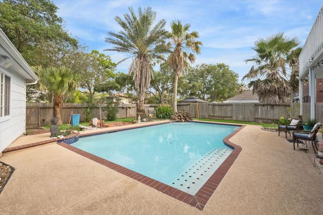 2326 Pin Hook Court, Seabrook, TX 77586