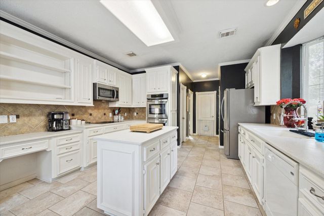 2326 Pin Hook Court, Seabrook, TX 77586