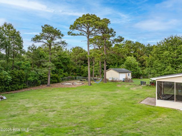 165 Parnell Road, Hubert, NC 28539