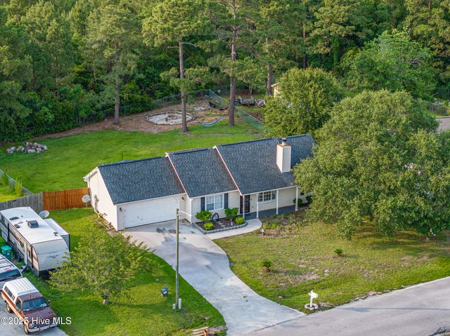 165 Parnell Road, Hubert, NC 28539