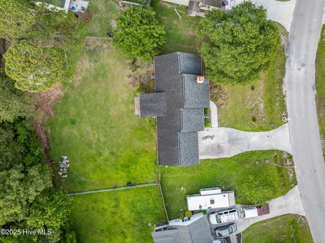 165 Parnell Road, Hubert, NC 28539