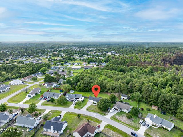 165 Parnell Road, Hubert, NC 28539