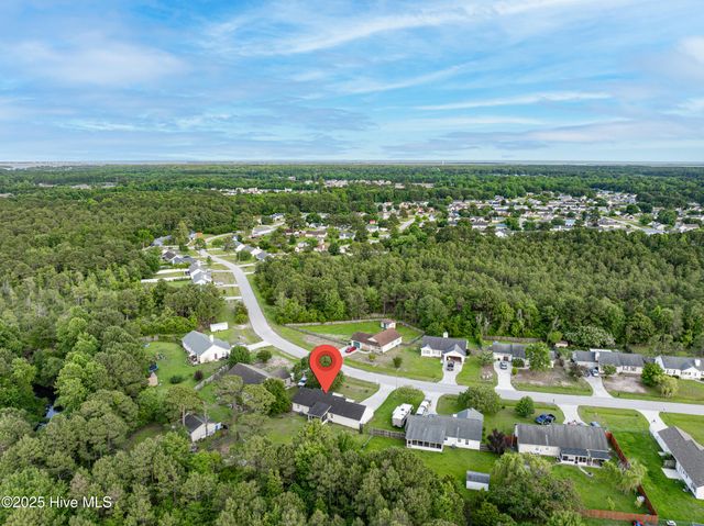 165 Parnell Road, Hubert, NC 28539