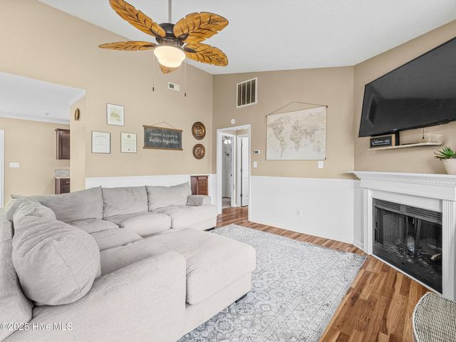 165 Parnell Road, Hubert, NC 28539