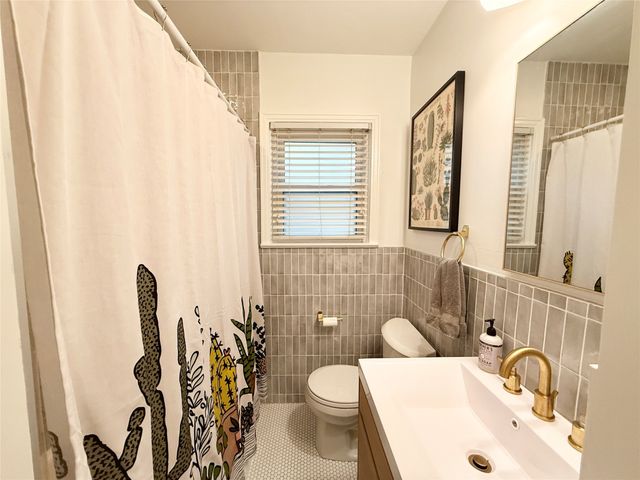 2638 Ivandell Avenue, Dallas, TX 75211