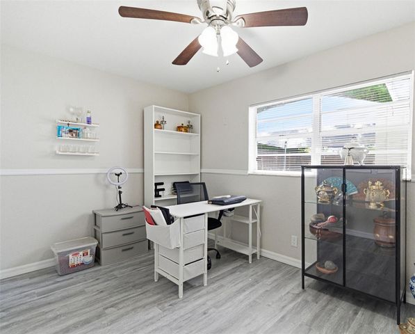 6401 N HALE AVENUE, Tampa, FL 33614