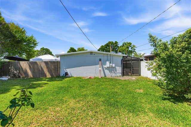 6401 N HALE AVENUE, Tampa, FL 33614