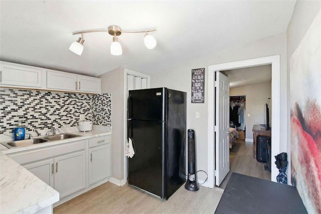 6401 N HALE AVENUE, Tampa, FL 33614