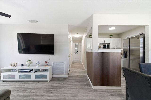 6401 N HALE AVENUE, Tampa, FL 33614