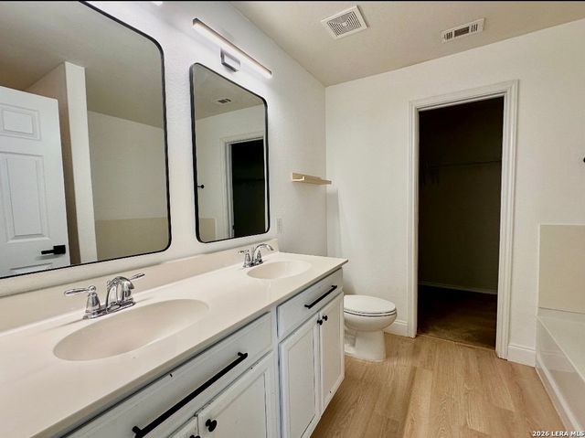 443 Harvest Pt, Schertz, TX 78154