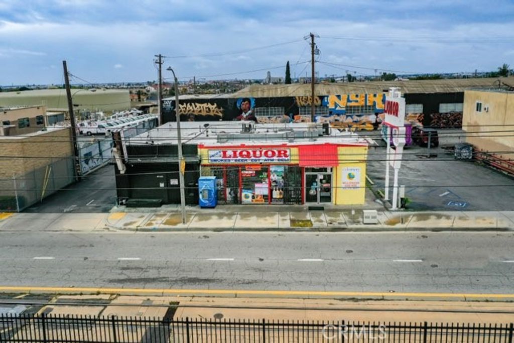 5048 5050 E 3 rd Street, Los Angeles, CA 90022
