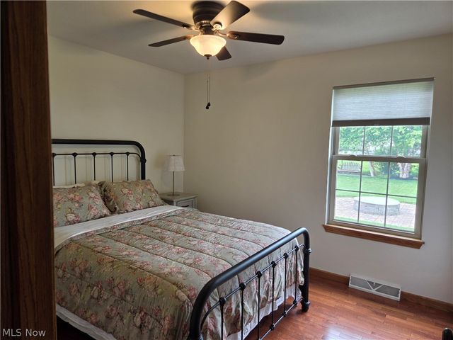 578 Parkside Reserve Street, Wellington, OH 44090