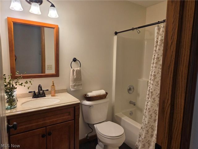 578 Parkside Reserve Street, Wellington, OH 44090