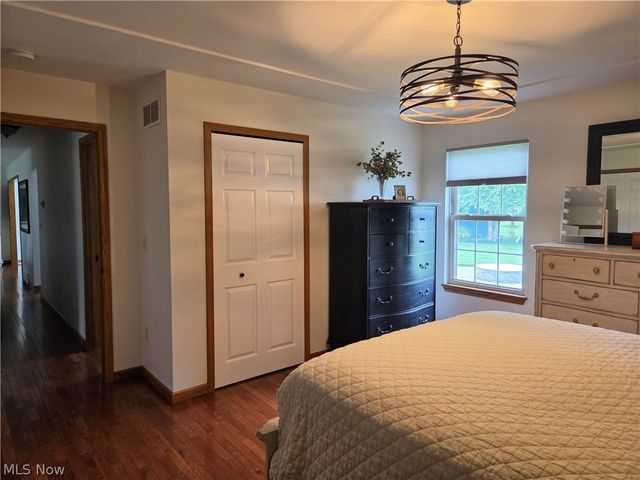 578 Parkside Reserve Street, Wellington, OH 44090