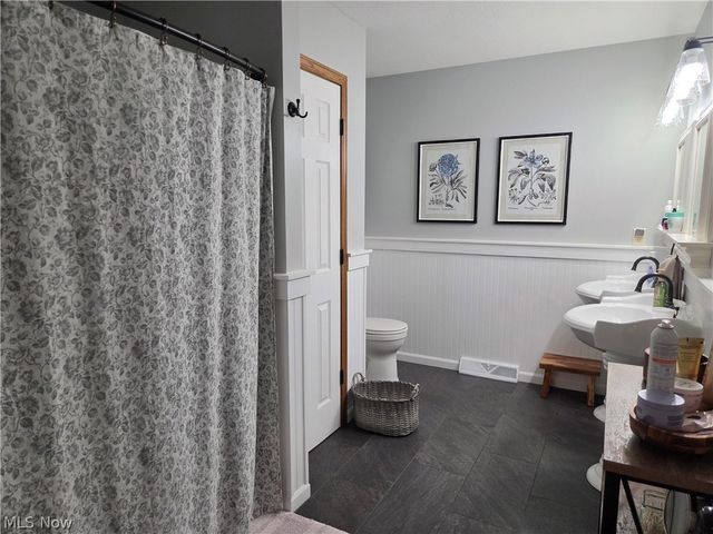 578 Parkside Reserve Street, Wellington, OH 44090