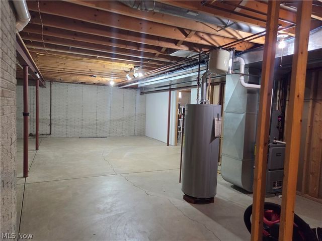 578 Parkside Reserve Street, Wellington, OH 44090