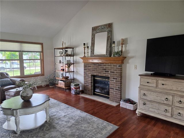 578 Parkside Reserve Street, Wellington, OH 44090