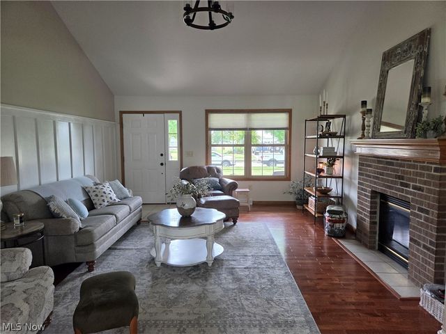 578 Parkside Reserve Street, Wellington, OH 44090