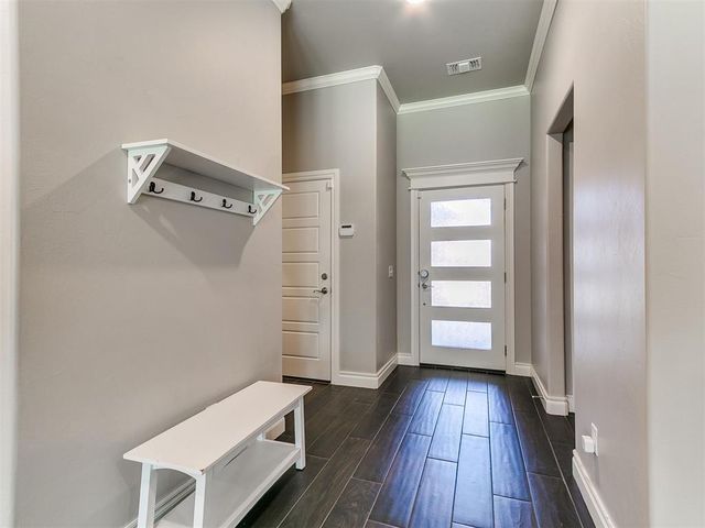 2009 Hidden Prairie Court, Edmond, OK 73013