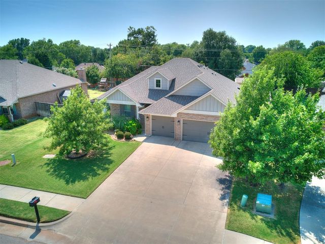 2009 Hidden Prairie Court, Edmond, OK 73013