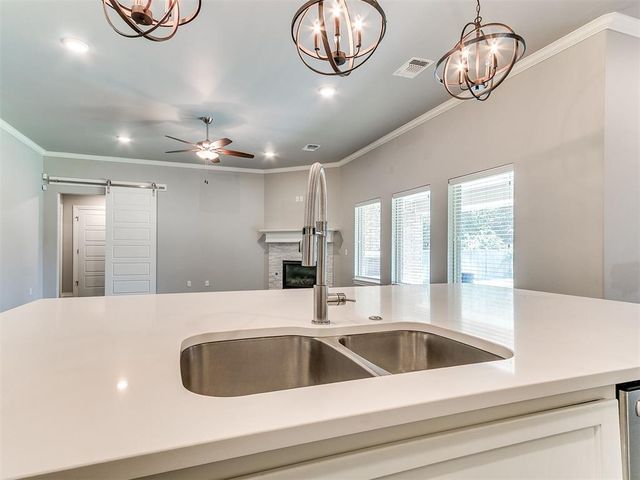 2009 Hidden Prairie Court, Edmond, OK 73013
