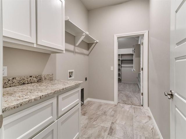 2009 Hidden Prairie Court, Edmond, OK 73013
