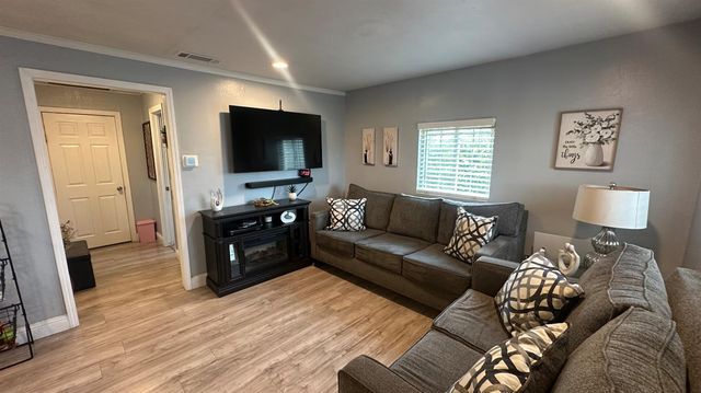 2341 Mccomb Ave, Stockton, CA 95205