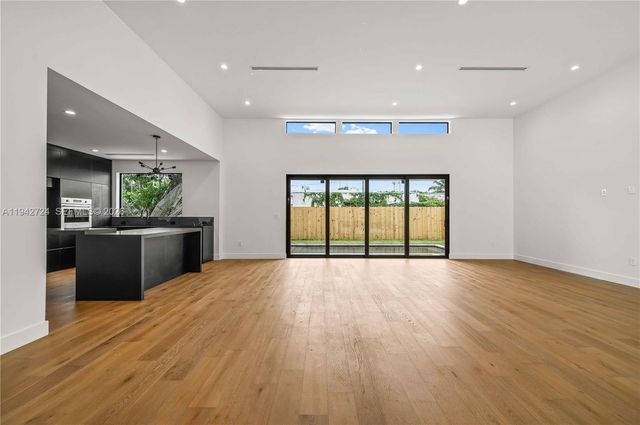 326 NW 40th Street, Miami, FL 33127