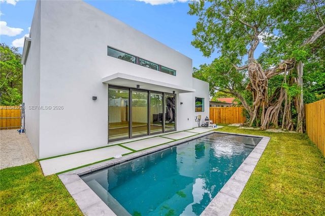 326 NW 40th Street, Miami, FL 33127