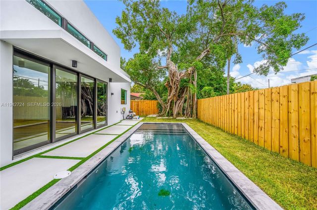 326 NW 40th Street, Miami, FL 33127