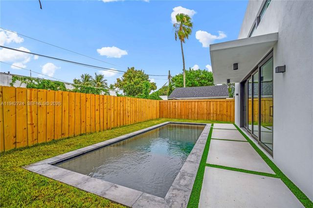326 NW 40th Street, Miami, FL 33127
