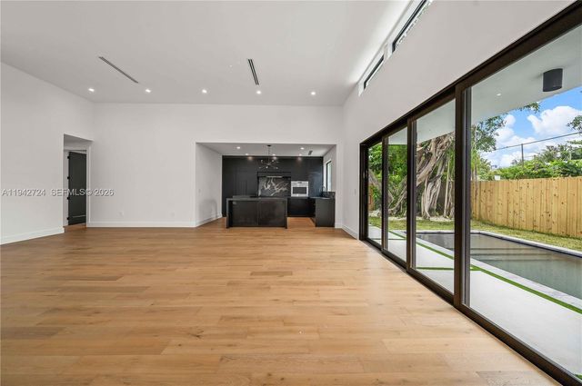 326 NW 40th Street, Miami, FL 33127