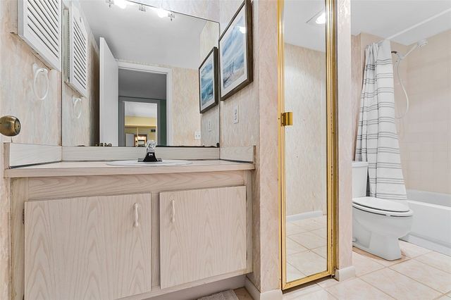 1166 6th Avenue 19A, Vero Beach, FL 32960