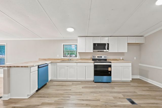 1922 N Twisted Oak Dr., Little River, SC 29566