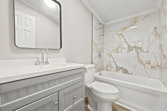 1922 N Twisted Oak Dr., Little River, SC 29566