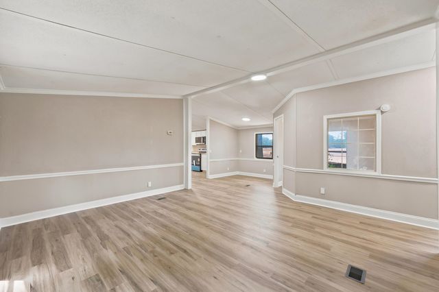 1922 N Twisted Oak Dr., Little River, SC 29566