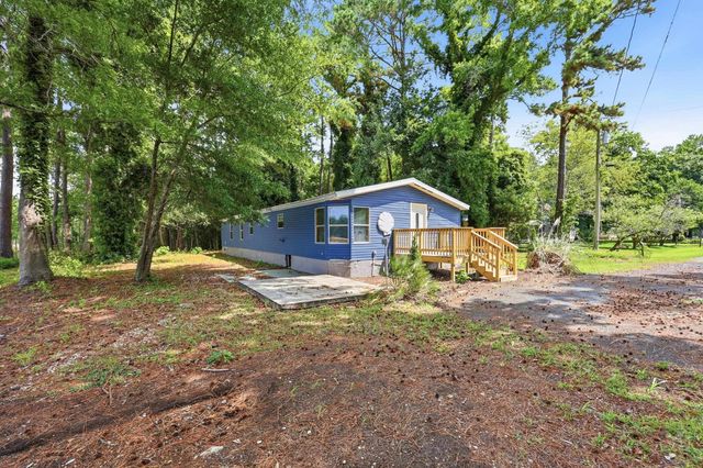 1922 N Twisted Oak Dr., Little River, SC 29566