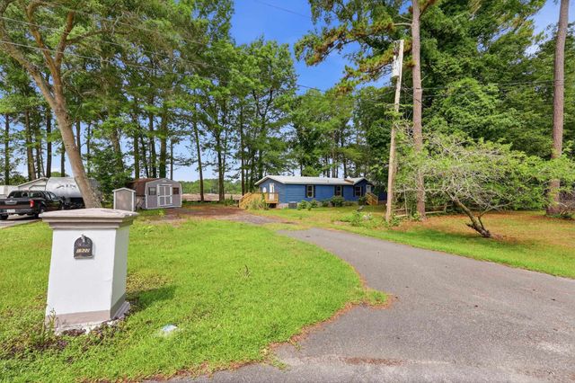 1922 N Twisted Oak Dr., Little River, SC 29566