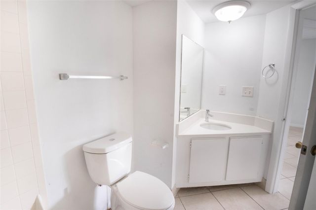 2550 SW 18th Ter 1705, Fort Lauderdale, FL 33315