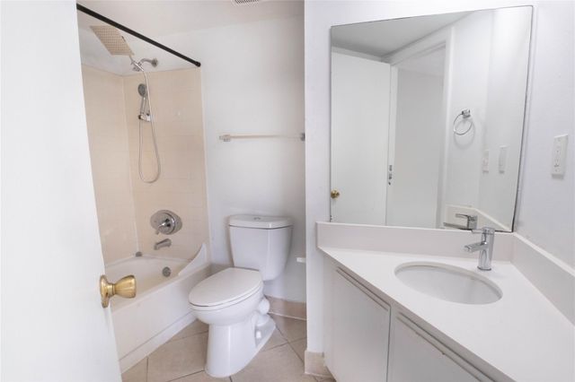 2550 SW 18th Ter 1705, Fort Lauderdale, FL 33315