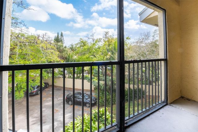 2550 SW 18th Ter 1705, Fort Lauderdale, FL 33315
