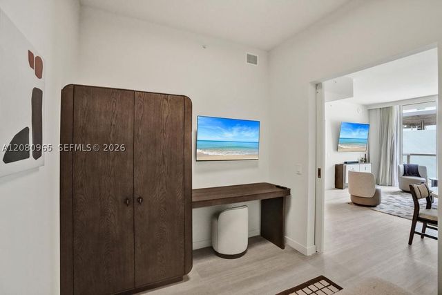 1611 SW 2nd Ave 402, Miami, FL 33129